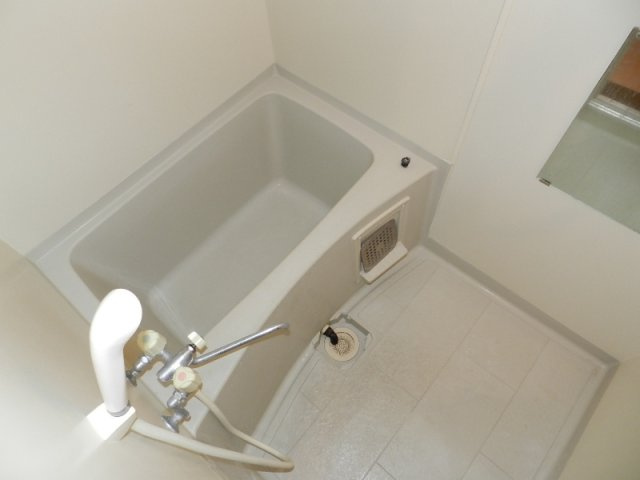 メゾン８番館の浴室