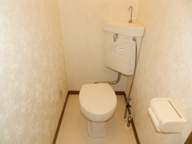 メゾン８番館のトイレ