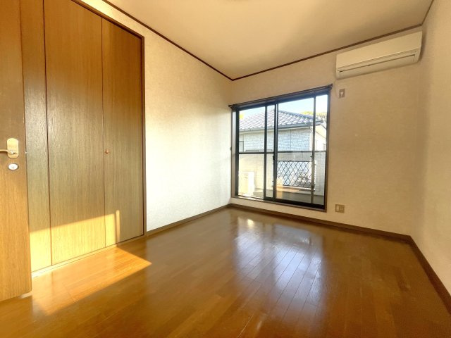 七渡・河合貸家の洋室