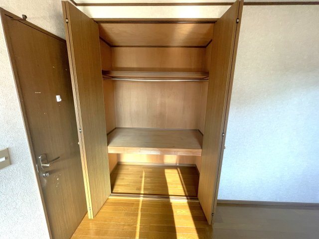 七渡・河合貸家の収納