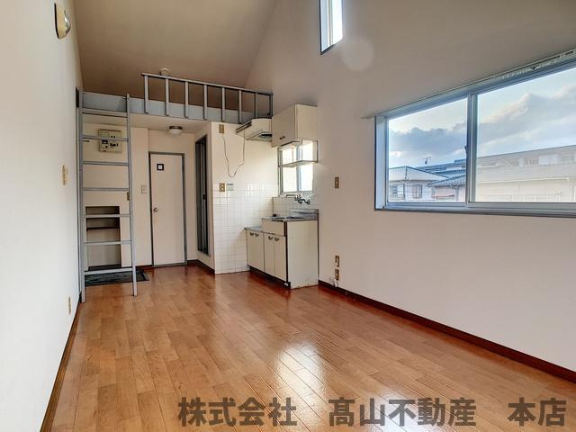 ヴィラパークⅡの居間・リビング