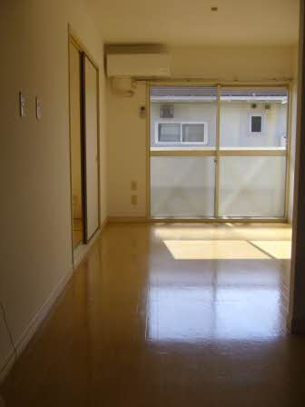 財光寺サイセリヤ　A棟の居間・リビング