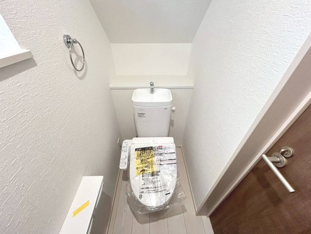 ファーストタウン　一宮市三条山第1　全5区画分譲のトイレ|汚れにくくお手入れし易い便器を採用しています。