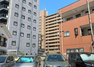 【展望】 | 朝日プラザ南橋本 | 景色重視でお家選ぶをするとスーパーが遠い！学校が遠い！など生活をするうえで利便性で困ることもあります。まず一度現地を見学する際に、周辺の施設などがあるかを確認し、暮らし始めた後のことを想像しましょう。