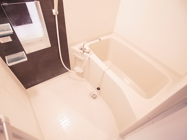 神戸市須磨区須磨浦通６丁目のアパートの浴室|浴室