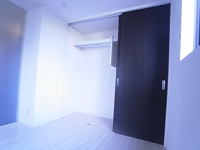 神戸市須磨区須磨浦通６丁目のアパートの収納|クローゼット