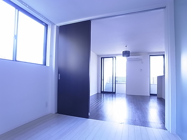神戸市須磨区須磨浦通６丁目のアパートの内装|洋室