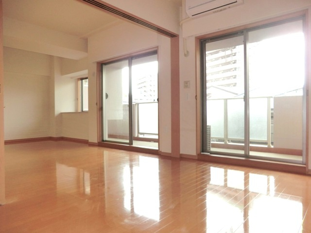 ＬａＳａｎｔｅ浦和常盤公園の洋室|別号室の参考写真です。