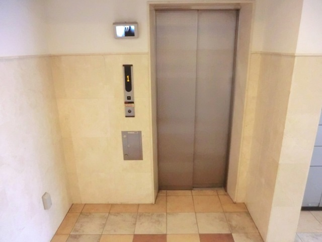ＬａＳａｎｔｅ浦和常盤公園のその他共用部分|★エレベーターを１基・完備しています。★