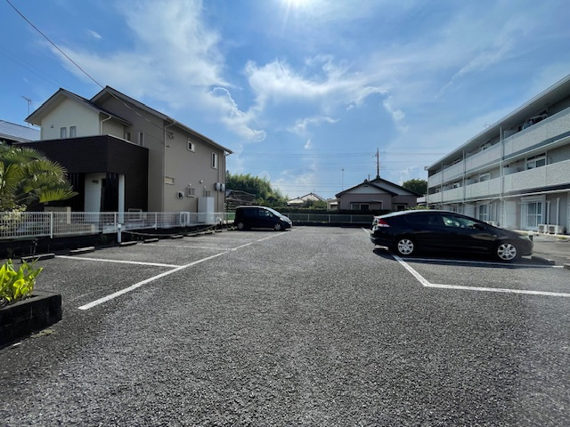 【駐車場】 | 南海 | 駐車スペースもあります
