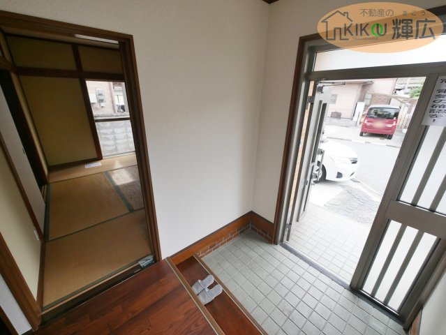 【玄関】 | 高砂市伊保崎南　中古戸建