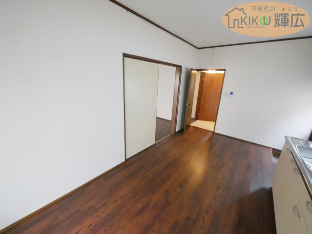 【居間・リビング】 | 高砂市伊保崎南　中古戸建