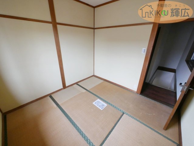 【寝室】 | 高砂市伊保崎南　中古戸建