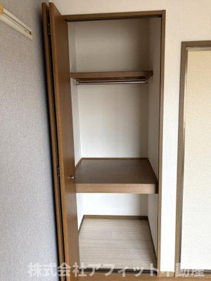 【その他】 | ローズパレス | 南側の洋室6帖の収納