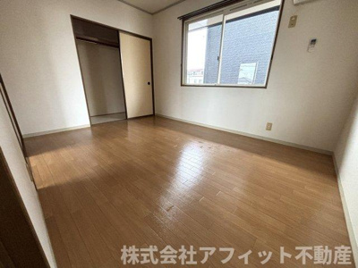 【寝室】 | ローズパレス | 北側の洋室6帖