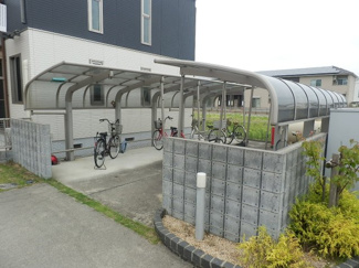 【その他共用部分】 | 屋根付きの駐輪場です