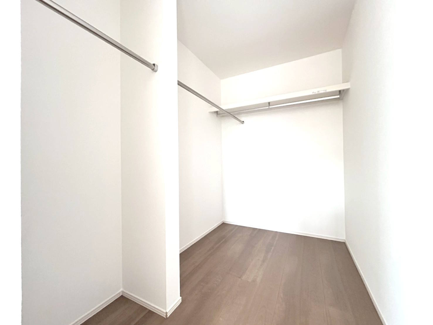 ファーストタウン　一宮市三条山第1　全5区画分譲の浴室|給湯器のリモコンはお風呂場と多くはキッチン近くにあります。