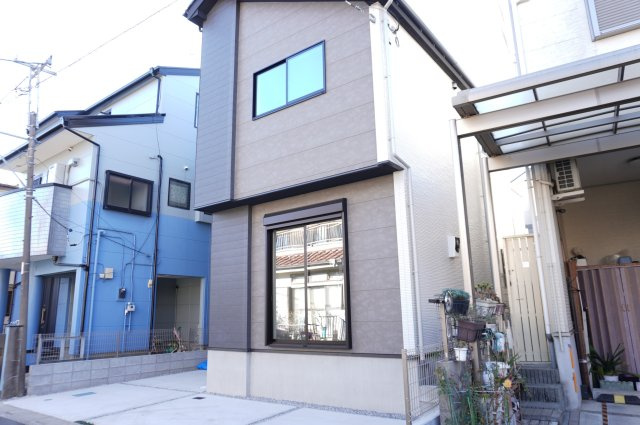越谷市大字袋山 新築分譲住宅の外観