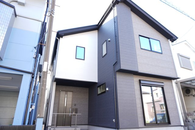 越谷市大字袋山 新築分譲住宅の外観