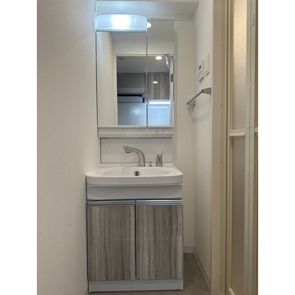 AELL OSAKA EASTの洗面所