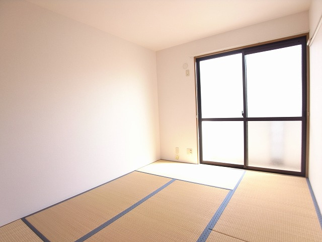 神戸市須磨区北落合４丁目のアパート