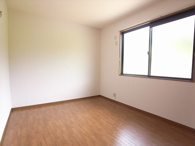 神戸市須磨区北落合４丁目のアパートの居間・リビング