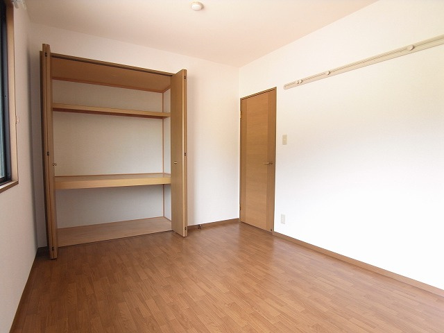 神戸市須磨区北落合４丁目のアパートの収納|クローゼット