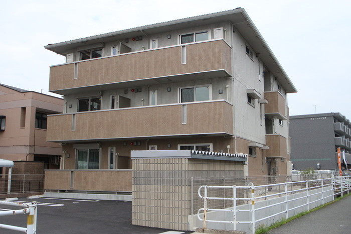 D-ROOM都府楼前