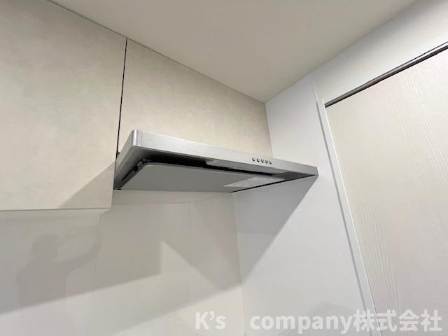 ●茅ヶ崎市東海岸南6丁目　パシフィックガーデン茅ヶ崎のキッチン|お手入れのしやすいスリムタイプのレンジフード◇