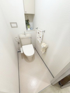 高坂ニュータウン四季の丘のトイレ|玄関側のトイレです