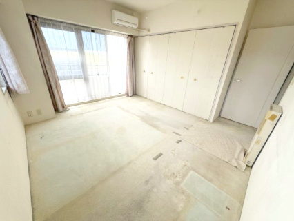 高坂ニュータウン四季の丘の洋室|北西側洋室です