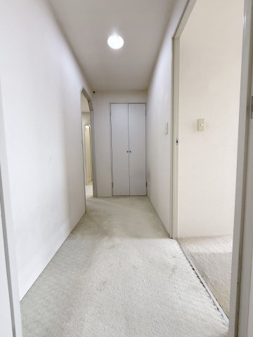 高坂ニュータウン四季の丘の内装|北側廊下