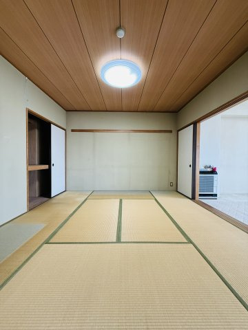 高坂ニュータウン四季の丘の和室