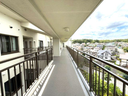 高坂ニュータウン四季の丘のその他共用部分|外廊下です