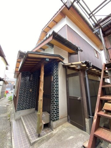 【外観】 | 柳井・神代 | ４３４０番２には昭和５６年２月５日新築/木造/スレート葺/2階建　1階：51.34㎡　2階：29.81㎡有り