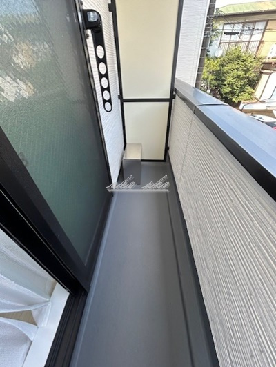 【バルコニー】アザーレ・キュリオス東海大学前B