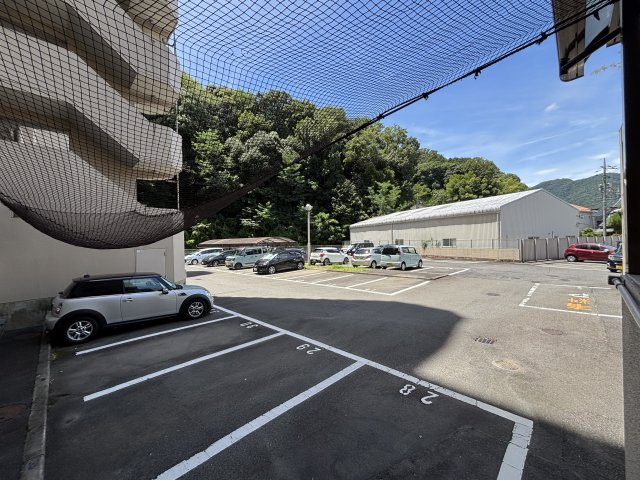 スカイハイツ相田の駐車場