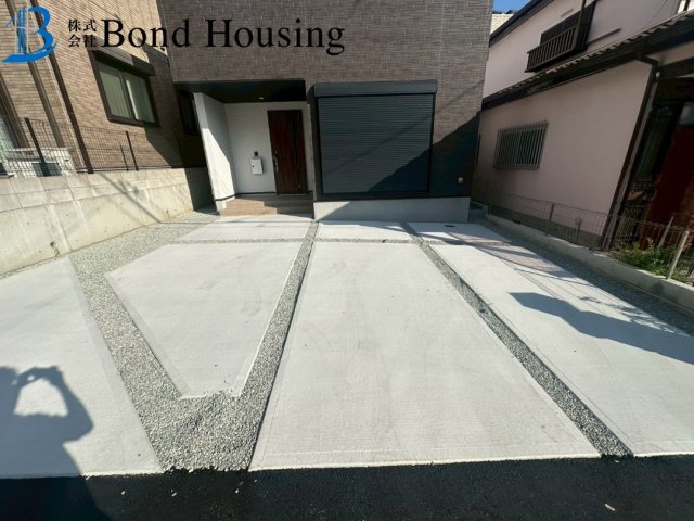 JR舞子駅まで徒歩圏内の好立地　歌敷山3丁目　新築限定1棟の前面道路含む現地写真