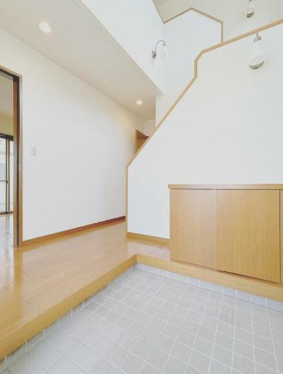 富士市中丸　中古戸建　Rの玄関