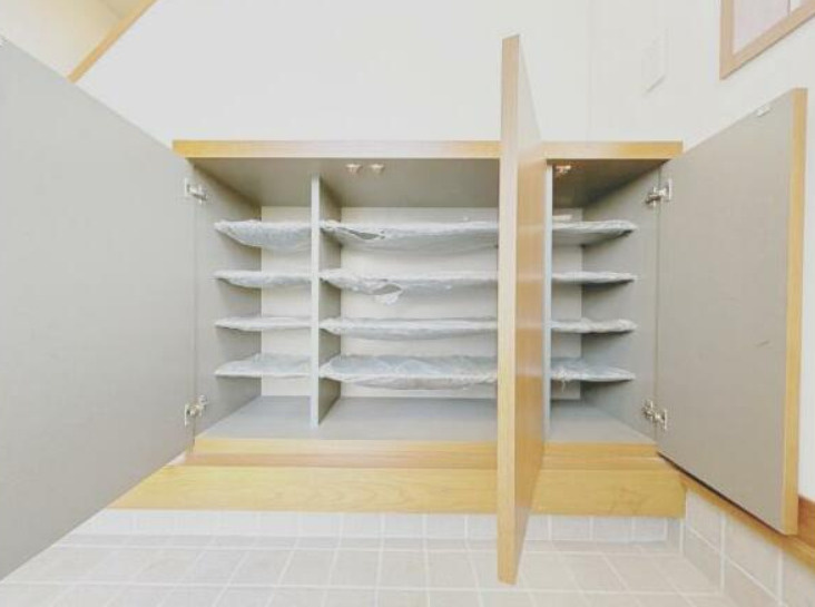 富士市中丸　中古戸建　Rの収納|玄関収納