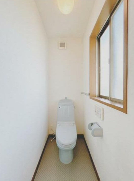 富士市中丸　中古戸建　Rのトイレ|2階トイレ