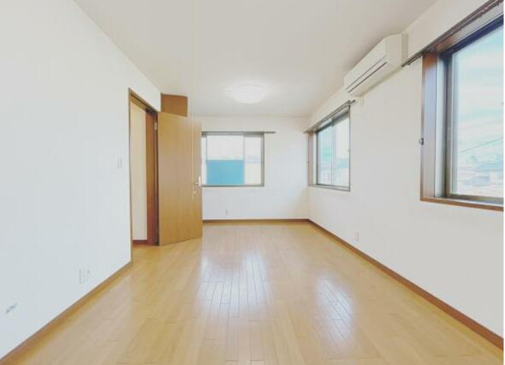 富士市中丸　中古戸建　Rの洋室