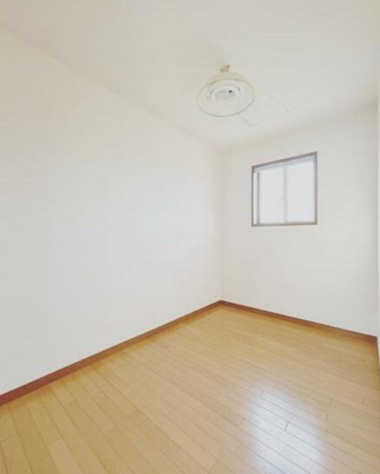 富士市中丸　中古戸建　Rの洋室