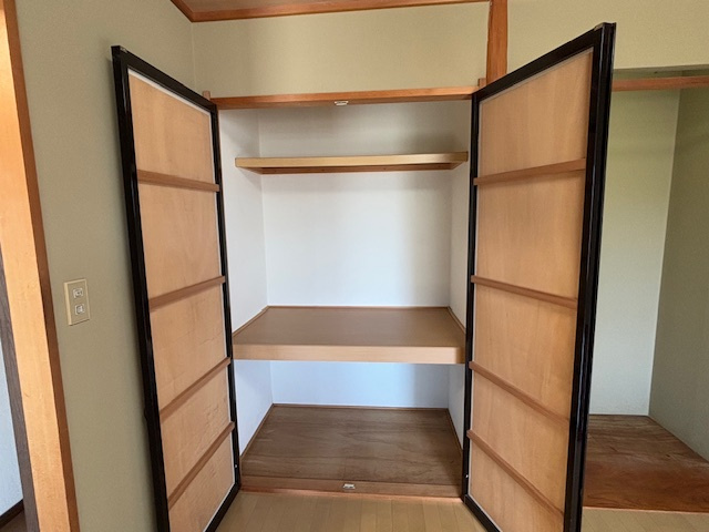 焼津市三ヶ名　中古戸建の収納