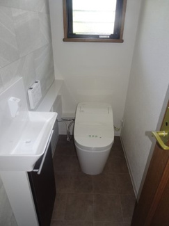 【トイレ】 | 川西市大和西1丁目7の4　中古一戸建て