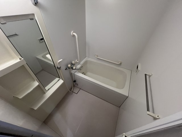 アルタイル中上の浴室