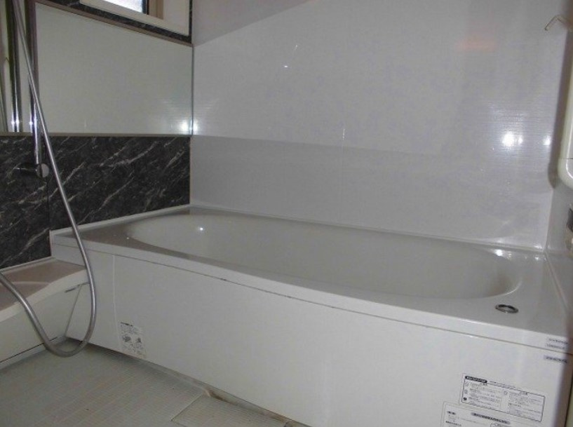 鴨川市　1棟マンション 第2駐車場の浴室