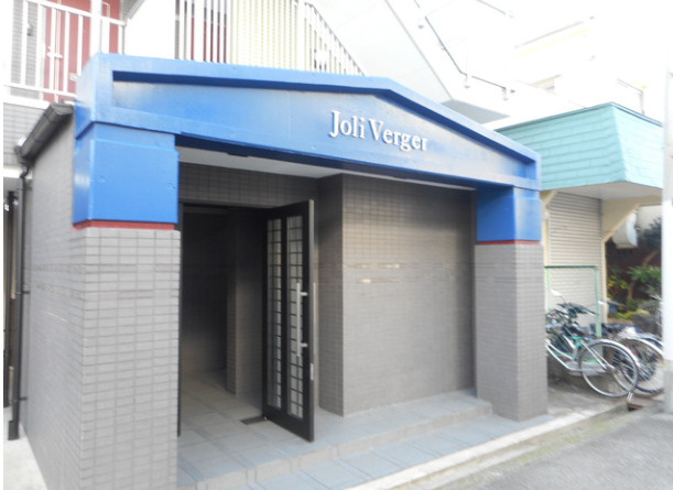 ジョリヴェルジュのエントランス