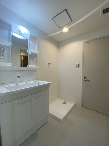 パークハイツ平尾山荘　31号の独立洗面台