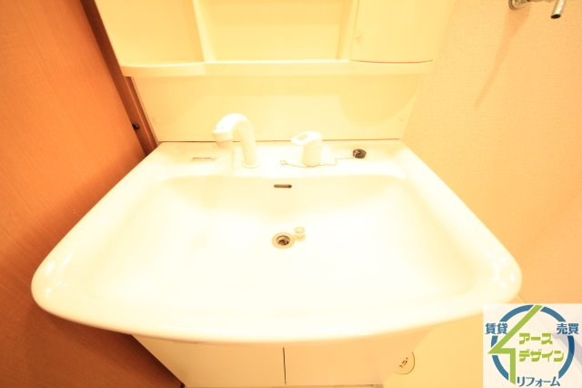 ヴェルドミール　ステラの独立洗面台